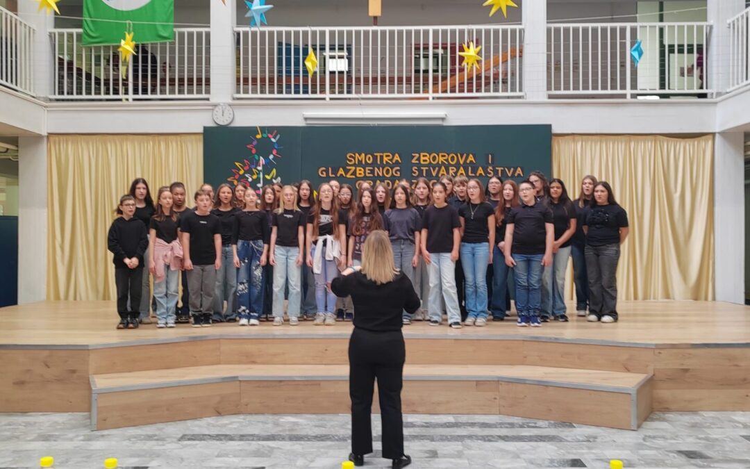 ZBOROVI PJEVAJU U ZAPRUĐU!